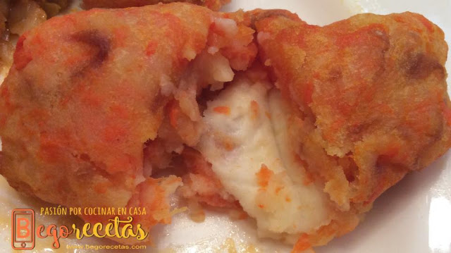 Bastones de patata, zanahoria, mozarella y cebolla crujiente