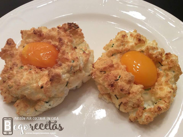 Nubes de huevo con parmesano y cebollino