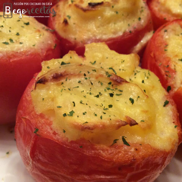 Tomates rellenos de tortilla de patata
