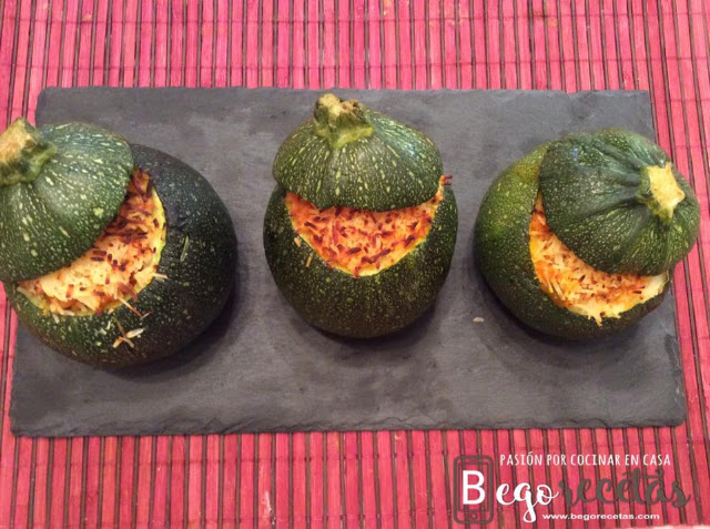 Calabacines rellenos de arroz
