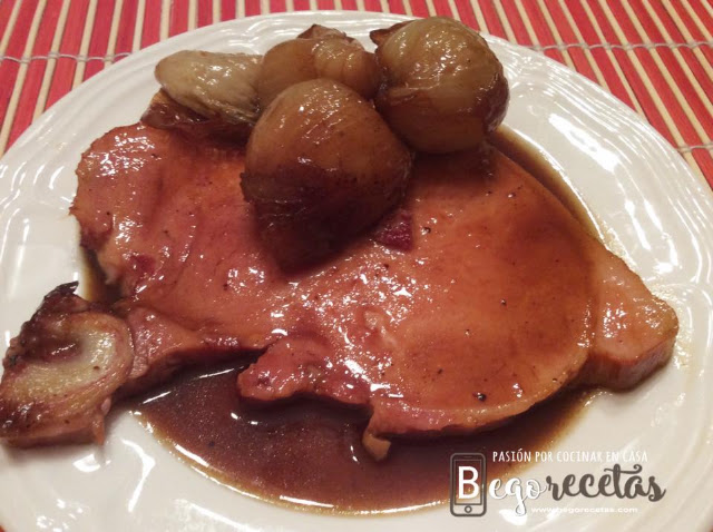 Chuletas de Sajonia con cebollitas francesas al Pedro Ximénez