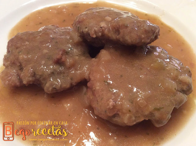 Filetes rusos en salsa