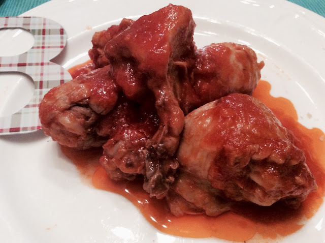 Pollo con tomate